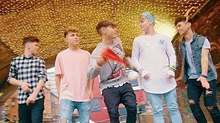 Video thumbnail of "I Wish It Could Be Christmas Everyday - RoadTrip"