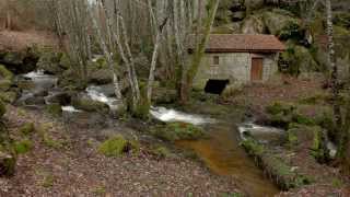 preview picture of video 'Ruta de los molinos, Coles, Ourense, España.'