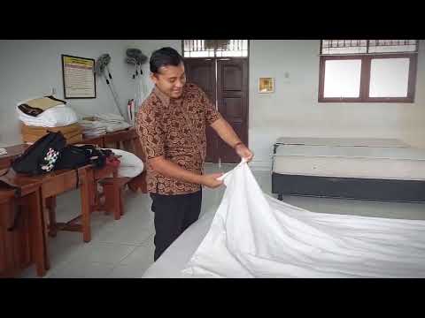 HOUSEKEEPING TUTORIAL BED MAKING DUVE FOR BIGGINERS