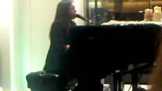 Vanessa Carlton - London @ Ann Taylor