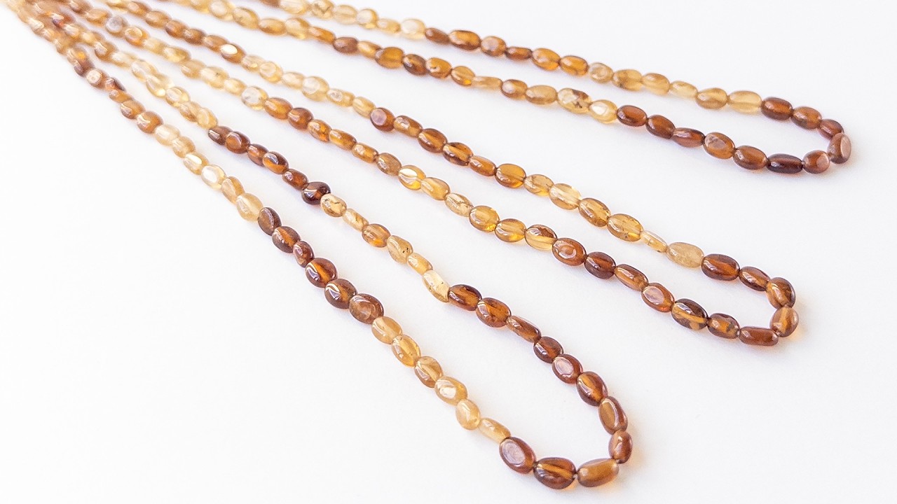 Hessonite | Smooth Oval | 4-4.5mm Bead Size | 40cm Strand Length video