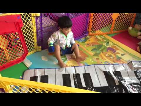 Daddy was left alone with twins for the first time