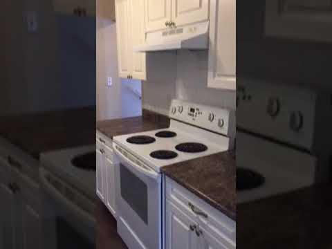 Sunny renovated 4-plex oliver