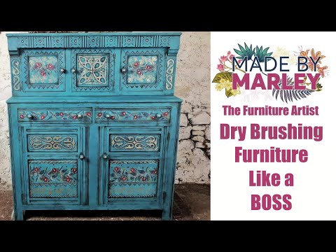 , title : 'Dry Brushing Furniture like a Boss'