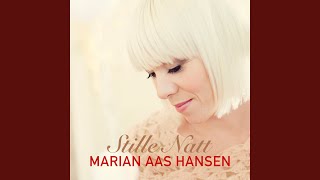 Det Lyser I Stille Grender