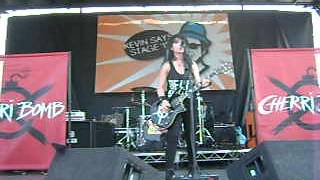 Cherri Bomb - Let It Go - Warped Tour