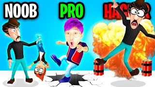 NOOB vs PRO vs HACKER In SCARY ROBBER HOME CLASH!? (LankyBox Gameplay Walkthrough!)