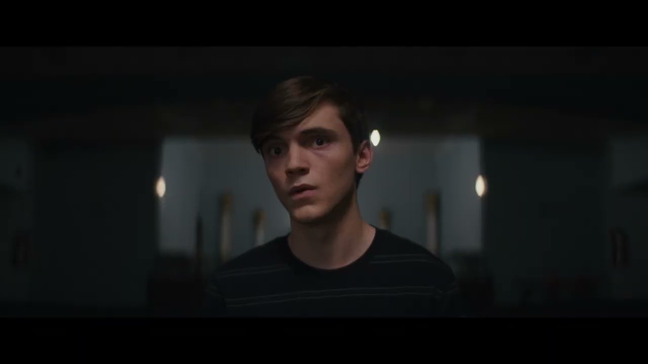 Cena de Vampira Humanista Procura Suicida Voluntário