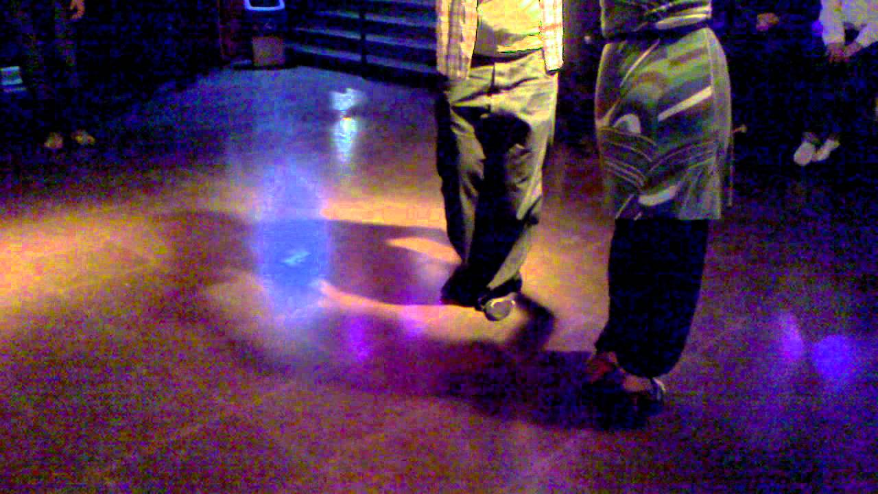 Hernán Prieto y Daniela Roig, clase de tango en La Viruta (25-08-2011)