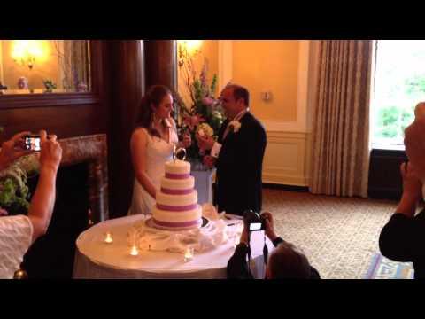 Mark and Robbin cut the cake