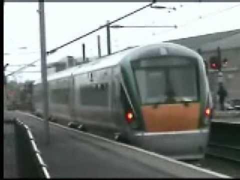 Irish Rail 22000 DMU 22001 departs Dublin Connolly on a test with horn