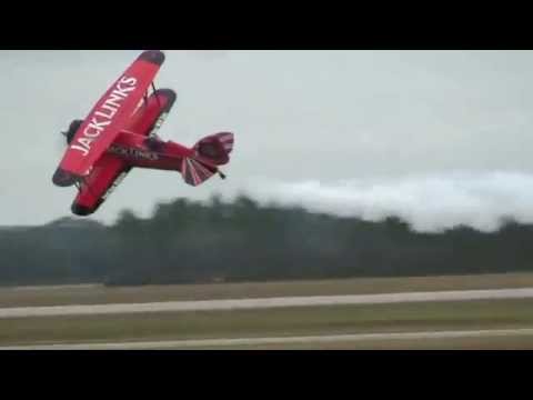 2015 Blue Angels Homecoming Airshow - Screamin' Sasquatch