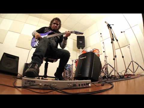 Téo Dornellas e BOSS GT-10