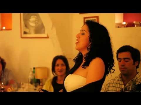 Sara Correia, "Fado Mouraria Estilizado" - "Zanguei-me com o meu amor"