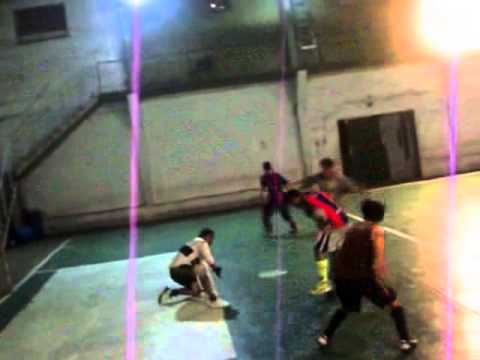 EL MEJOR GOL DE ADRIANO