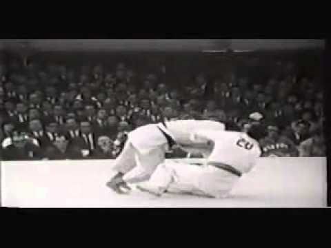 Isao Okano (JPN) vs. Lionel Grossain (FRA) 1964 Olympic Judo Quarterfinal