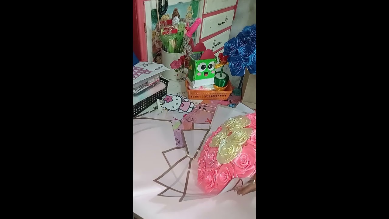 Cómo envolver un ramo 💐 de 20 rosas eternas 🦋🦋