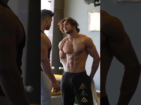 Khudko kisi se kam mat samjho 😏🔥 #viralvideo #fitness #trendingshorts #sigma #shorts #gym #viral