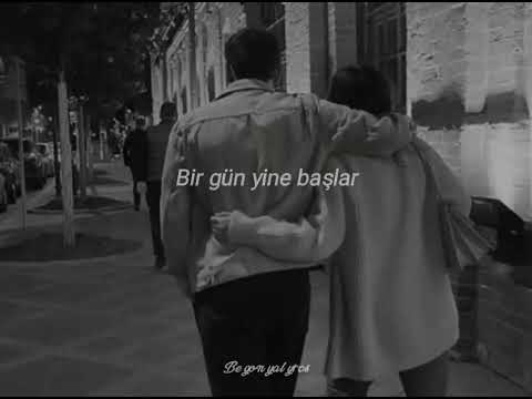 Cem Adrian - Mutlu Yıllar ( sözleri / lyrics )