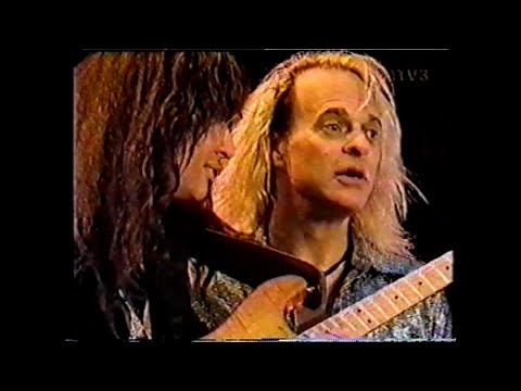David Lee Roth 6/26/1999 Rantarock Festival, Vaasa, Finland