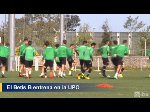 Entrenamiento del Betis B en la UPO