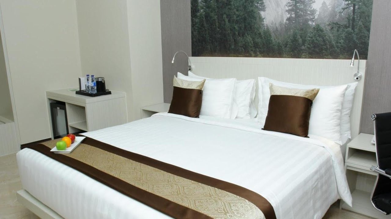 Horison Abepura, Irian Jaya / Papua, Indonesia | Travel With Vedika