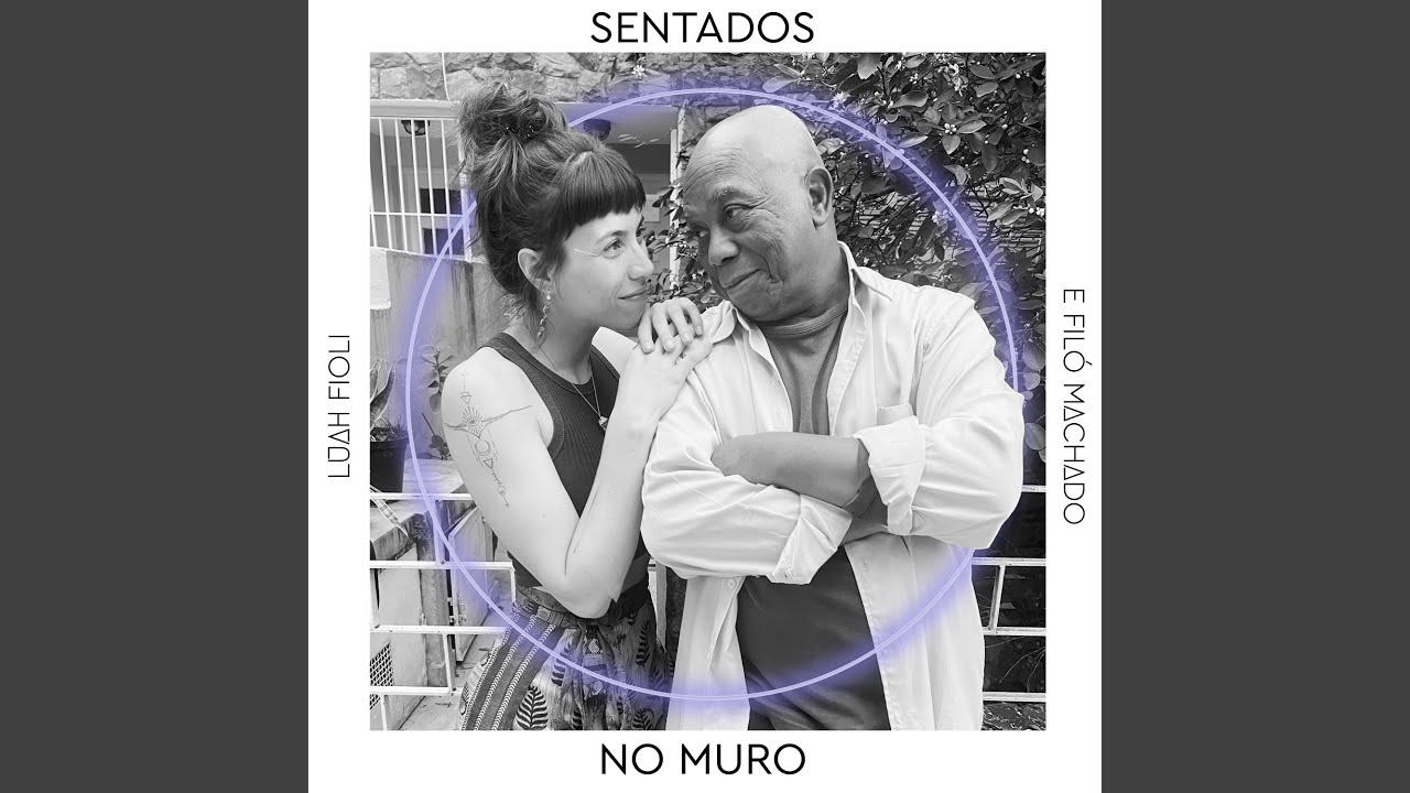 Sentados No Muro