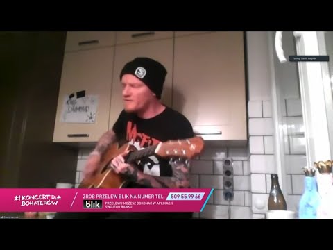 Dawid Karpiuk podczas koncertu zaprezentował utwór "Wracam"! [#KONCERTDLABOHATERÓW]