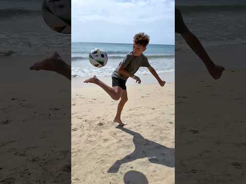 FREESTYLE 😱🔥 FOOTBALL SKILLS ⚽️⭐️ BEACH FOOTBALL @valerikostovofficial