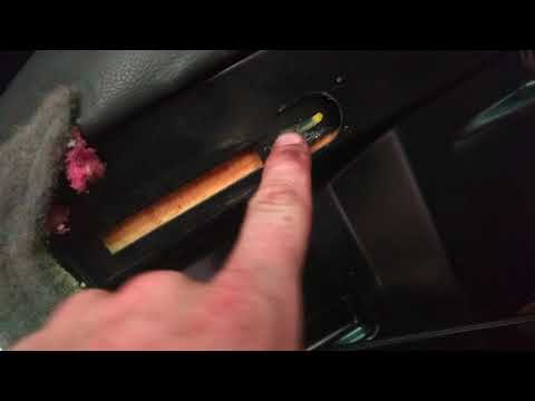 Removing seat cushion in Peterbilt 579