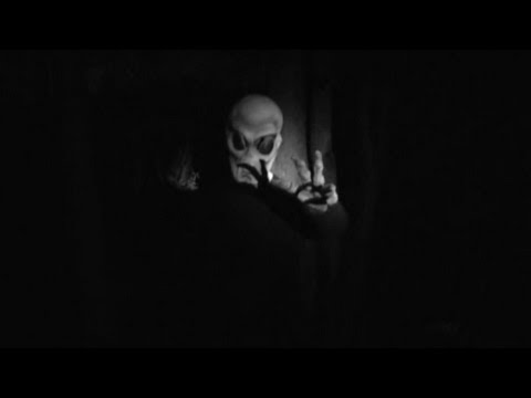 Joe Nacco - Stereo (An Alien Invasion Music Video in HD)
