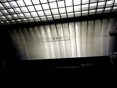 Tall Westinghouse Traction Elevator @ San Francisco Airport Term. 1 CA