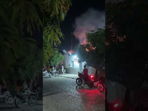 URGENTE: incêndio destrói casa em Jardim de Piranhas/RN