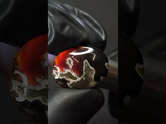 حجر عقيق تمري خرائطي طبيعي