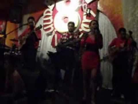 Aicha Cover By Lily Bali & Buena Tierra Band