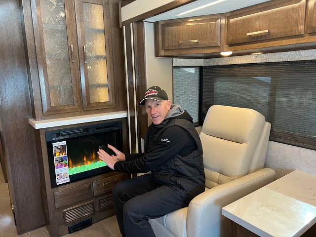 Preview image of 2024 Newmar New Aire 3543 (17N232083) youtube video