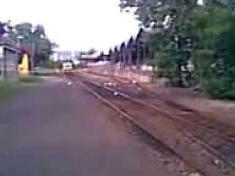 Žst Kadan Předměsti Regyonova připravéna kodjezdu do Kadaně-Pruneřova s měrem od kaštic