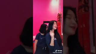 Download lagu Tiktok hot cocok buat story wa || goyangan mamah muda mp3