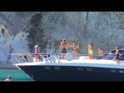 Passaggio PERFETTO di TOTTI da barca a barca