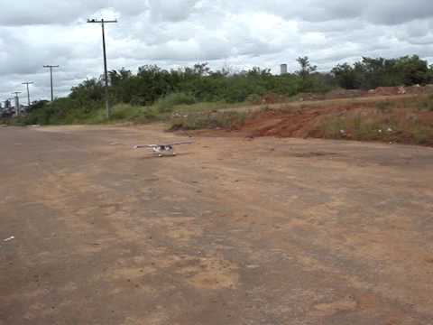 Treinador é treinador, passando a manteiga no glow .46