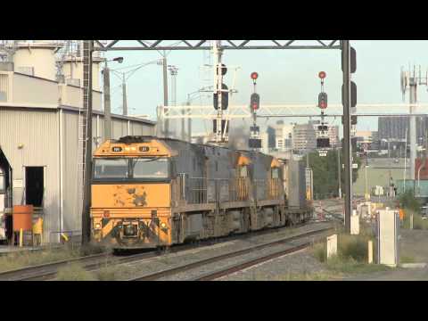 Triple "NR class" with Pacific National freight train departing Dynon - PoathTV