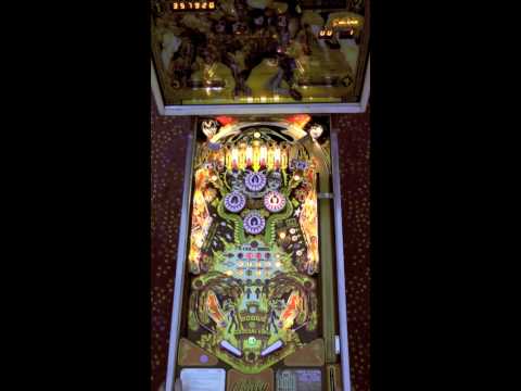Kiss Pinball Gameplay