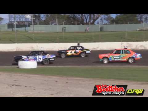 Junior Sedans - Heat 1 - Australian Title - Borderline Speedway - 06.01.17