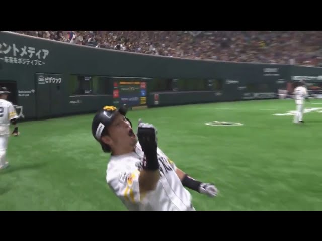 【5回裏】ホークス・松田 2試合連続弾!! 「熱男～!!」 の掛け声に思わず柳田が.. 2017/5/2 H-L
