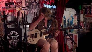 Lime Cordiale &#39;Waking Up Easy&#39; Live at The Lock In