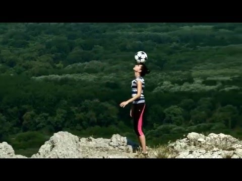 Lucia Kevická - Freestyle Football