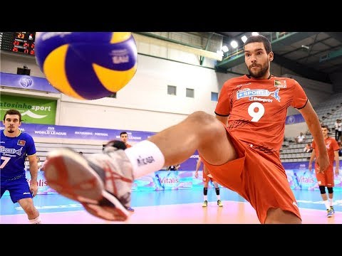 TOP 20 Legendary Volleyball Saves Of All Time (HD)