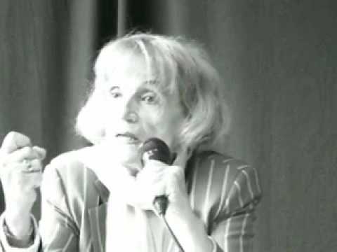 Gisela May erzählt über Hanns Eisler