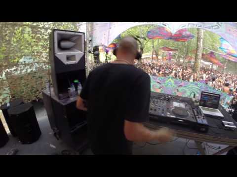 Painkiller & D_Maniac - Earth People (preview)