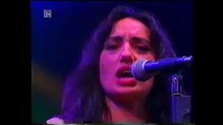 Tal para cual !! Inedito.  Luz Casal (de su gira en Alemania)